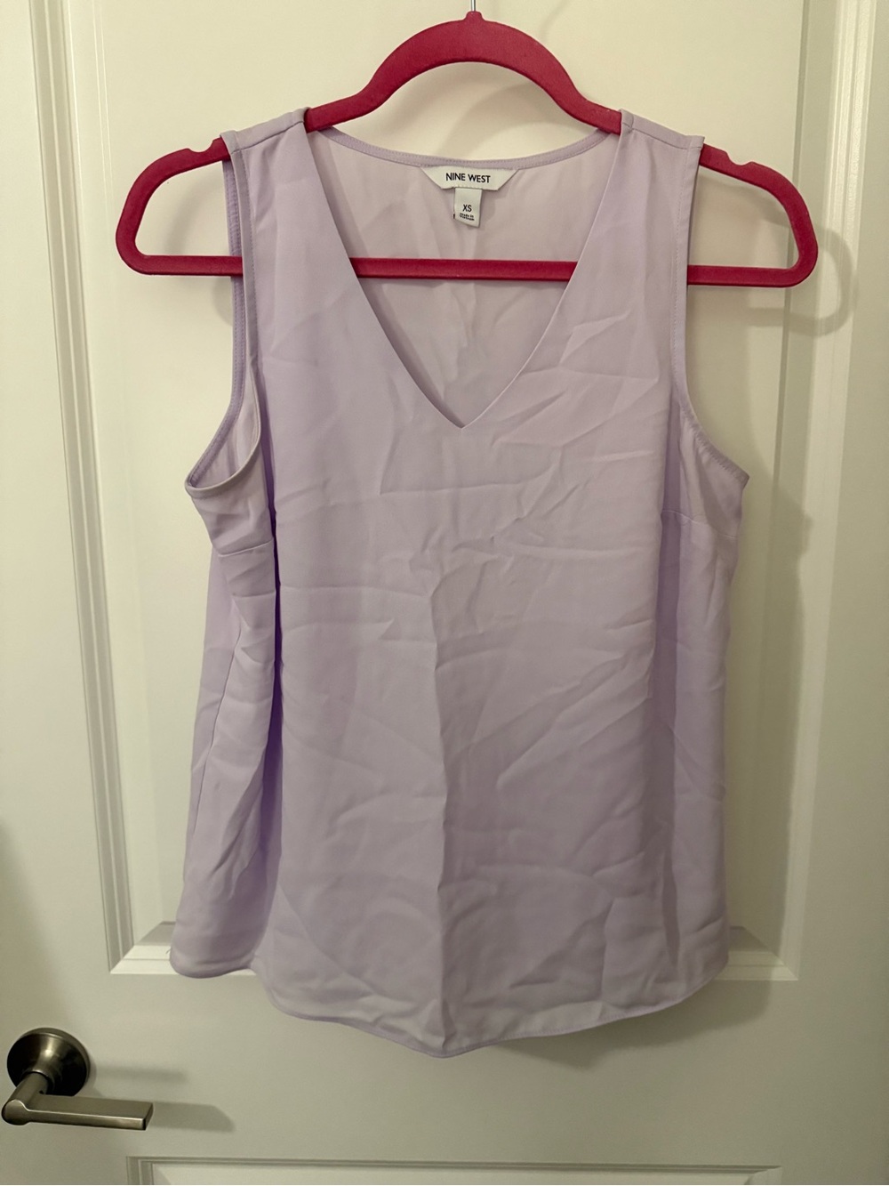 🍁 Nine West Lavender Sleeveless V-Neck Camisole